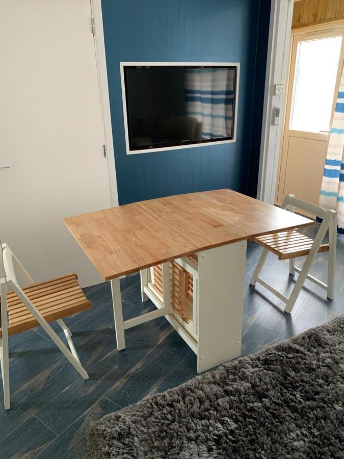 Cosy Beach Chalet Scratby Екстер'єр фото